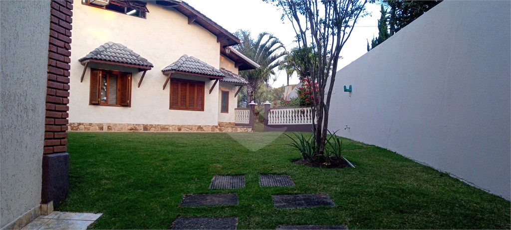 Casa à venda com 5 quartos, sendo 2 suítes, em Serra da Cantareira, Mairiporã, SP