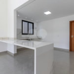 Casa à venda com 4 quartos, sendo 3 suítes, no condomínio Estância Marambaia, Vinhedo - SP