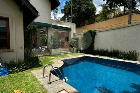 Casa à venda ou para alugar com 4 suítes no condomínio Vilaggio Monte Alegre, São Paulo - SP