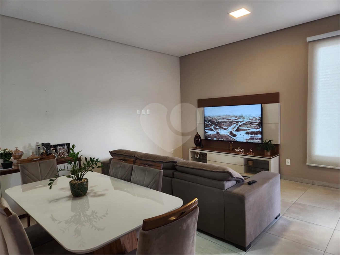 Casa à venda com 3 suítes em Residencial Campos de Piemonte, Araraquara, SP