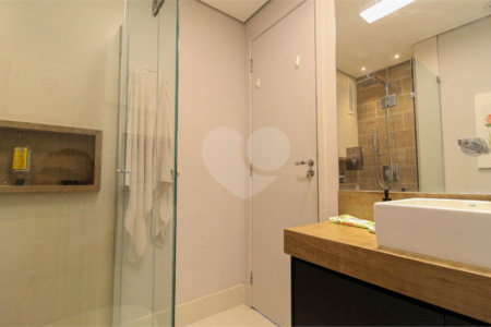 Apartamento à venda com 2 quartos, sendo 1 suíte, em Vila Olímpia, São Paulo, SP