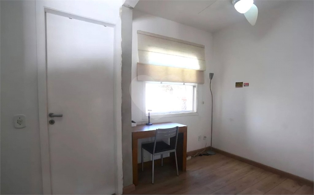 Casa à venda com 3 quartos, sendo 1 suíte,  no condomínio Residencial Villagio, São Paulo - SP