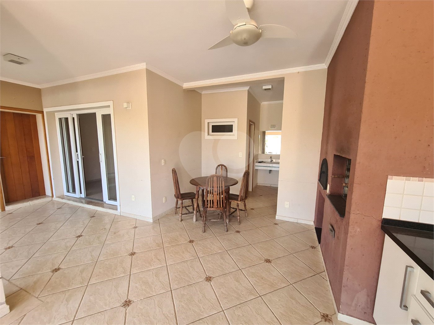 Casa à venda com 3 suítes no condomínio Vinhas da Vista Alegre - Lado Sede, Vinhedo - SP