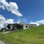 Casa à venda com 3 suítes no condomínio Residencial Jequitiba, Jacareí - SP