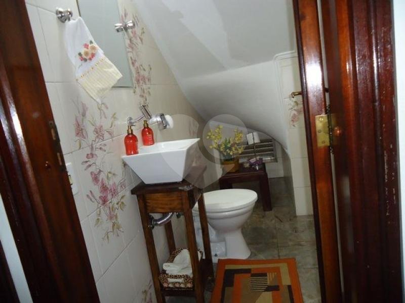 Sobrado à venda com 3 suítes em Carandiru, São Paulo, SP