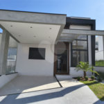 Casa à venda com 3 quartos, sendo 1 suíte,  no condomínio Horto Florestal Villagio, Sorocaba - SP