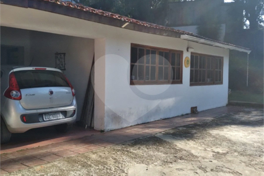 Casa à venda com 3 quartos, sendo 1 suíte, em Serra da Cantareira, Mairiporã, SP