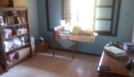 Sobrado à venda com 5 quartos, sendo 1 suíte,  em Roseira, Mairiporã, SP