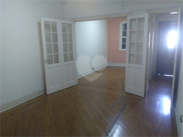 Sobrado à venda com 3 quartos em Santana, São Paulo, SP