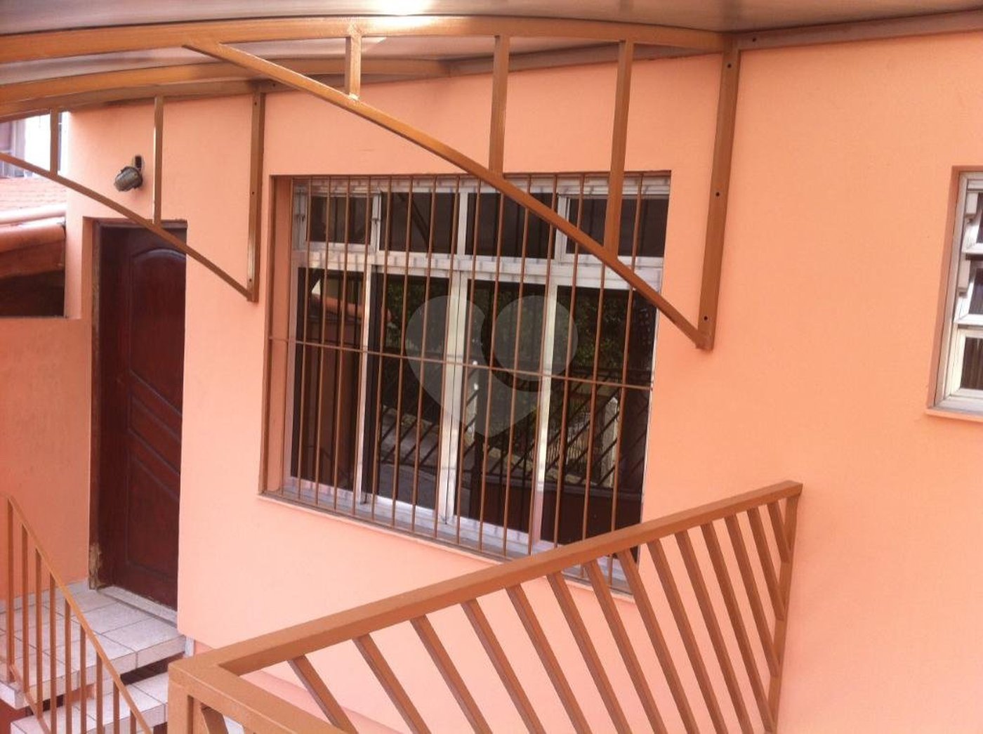 Sobrado à venda com 3 quartos, sendo 1 suíte, em Chora Menino, São Paulo, SP