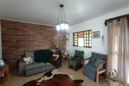 Casa à venda com 3 quartos, sendo 1 suíte,  em Estância Conceição, Itapetininga, SP