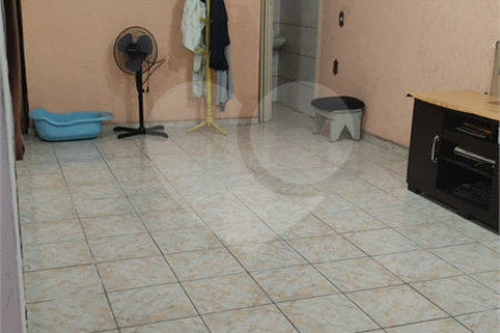 Casa à venda com 3 quartos em Jardim Cumbica, Guarulhos, SP
