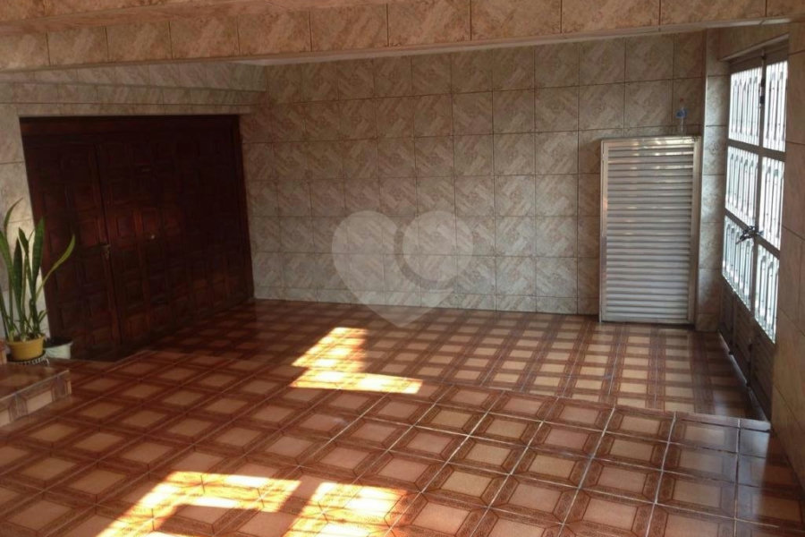 Sobrado à venda com 4 quartos, sendo 1 suíte,  em Jardim Aricanduva, São Paulo, SP