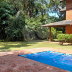 Sobrado à venda com 3 suítes em Serra da Cantareira, Mairiporã, SP