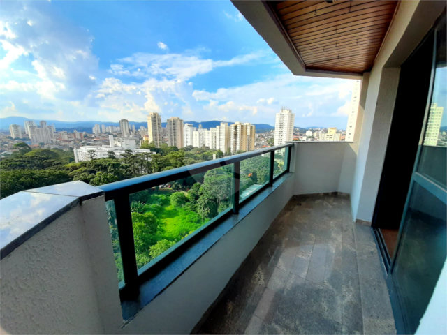 Apartamento à venda com 3 quartos, sendo 1 suíte,  em Santana, São Paulo, SP