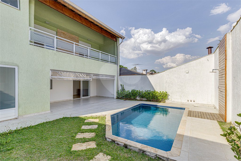 Sobrado à venda com 4 suítes em Chácara Flora, São Paulo, SP