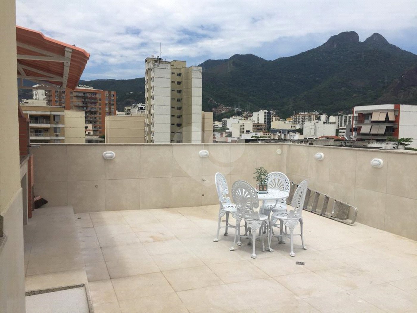 Cobertura à venda com 3 quartos, sendo 2 suítes,  em Vila Isabel, Rio de Janeiro, RJ