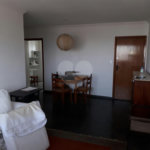 Apartamento à venda com 3 quartos, sendo 1 suíte, em Chácara Santo Antônio, São Paulo, SP