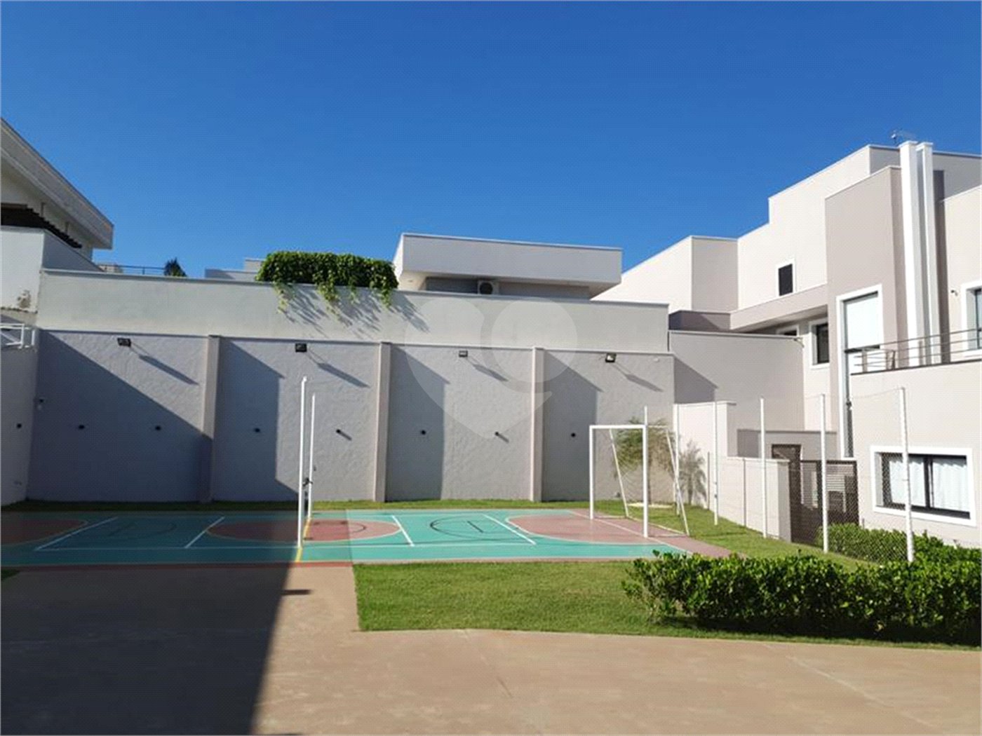 Casa à venda com 5 suítes no condomínio Residencial Villagio, Americana - SP