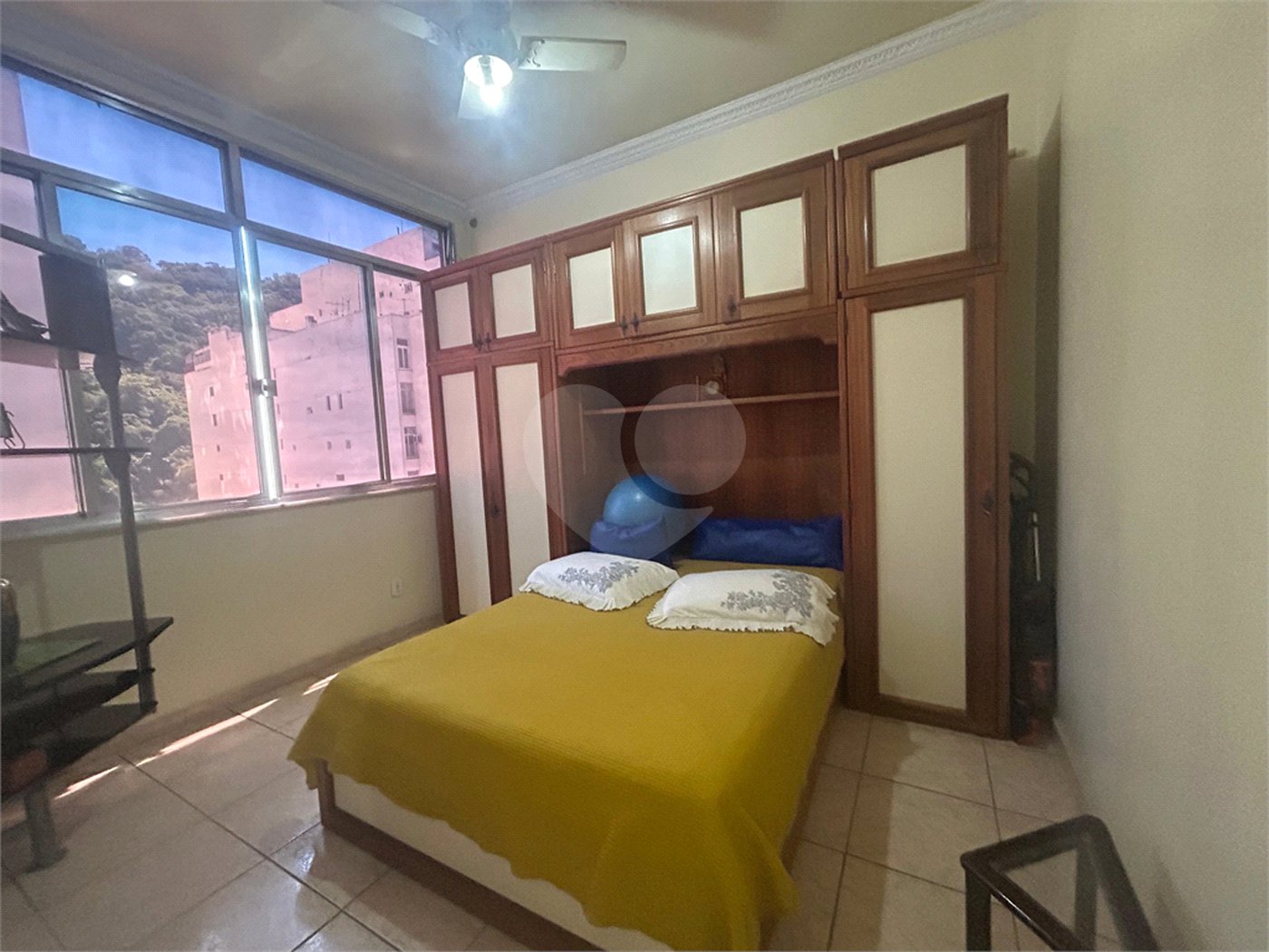 Apartamento à venda com 2 quartos, sendo 1 suíte, em Laranjeiras, Rio de Janeiro, RJ