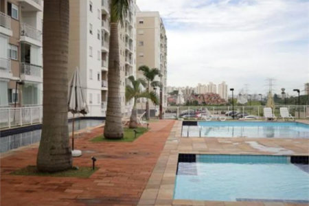 Apartamento à venda com 2 quartos, sendo 1 suíte,  em Interlagos, São Paulo, SP