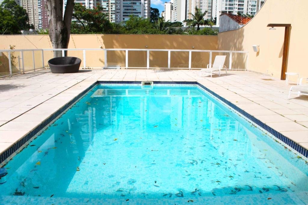 Casa Térrea à venda ou para alugar com 3 suítes em Brooklin Velho, São Paulo, SP