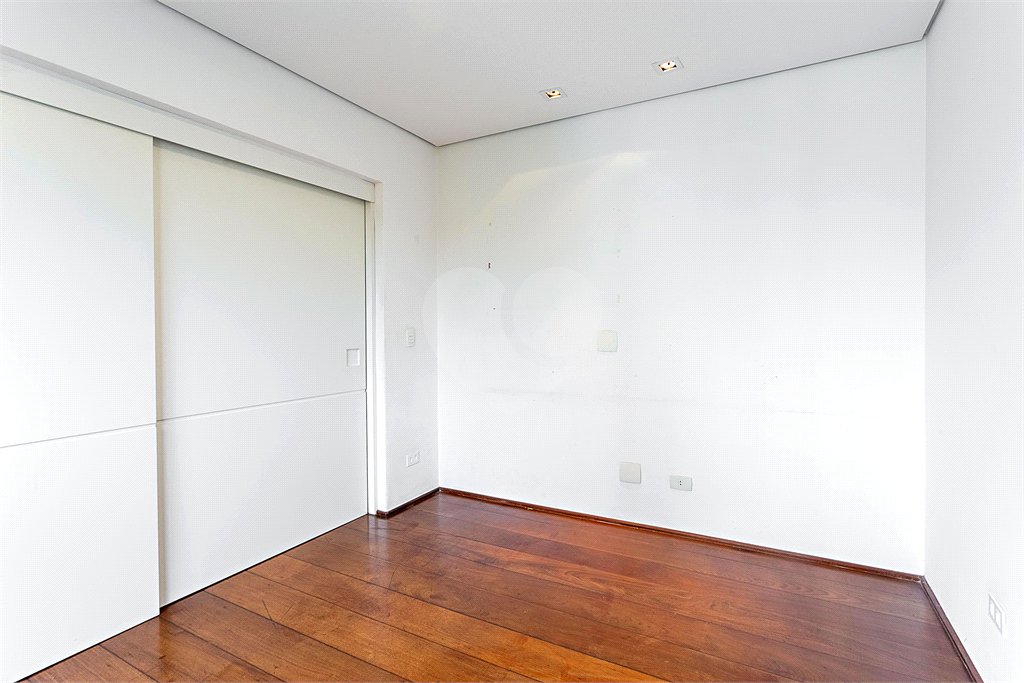 Apartamento à venda com 4 suítes em Campo Belo, São Paulo, SP