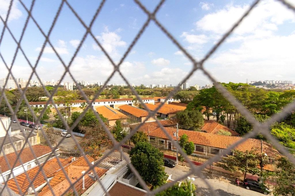 Apartamento à venda com 3 quartos, sendo 1 suíte, em Ferreira, São Paulo, SP