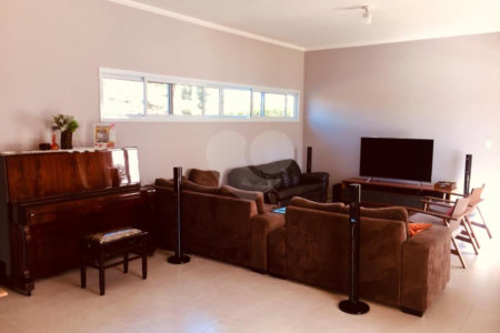 Casa à venda com 3 suítes no condomínio Portal do Sabiá, Araçoiaba da Serra - SP