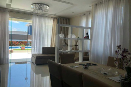 Casa à venda com 4 quartos, sendo 2 suítes, no condomínio Terras de São Francisco, Vinhedo - SP