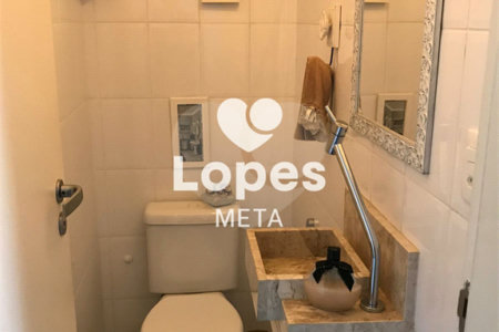 Casa à venda com 3 quartos, sendo 1 suíte, no condomínio Residence Club Villa Branca, Jacareí - SP
