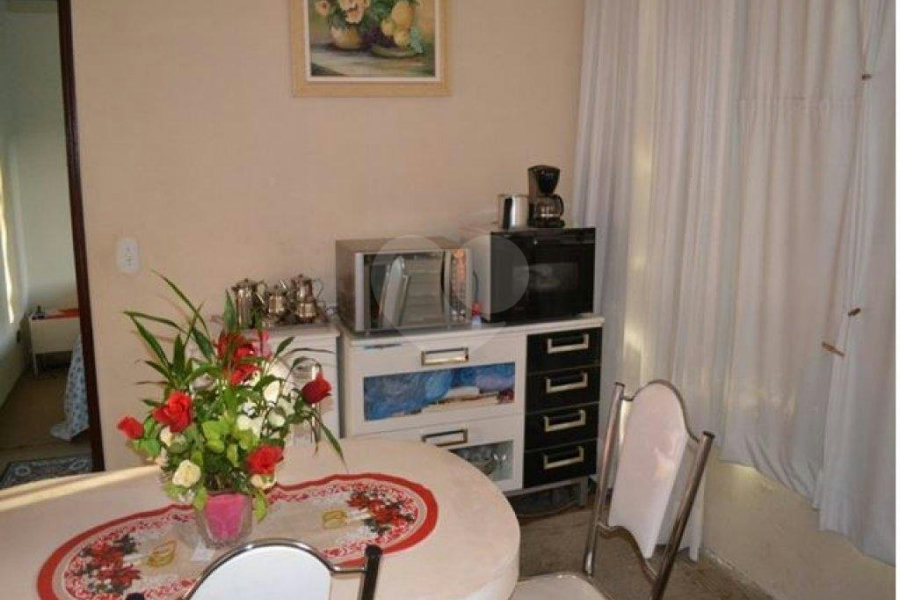 Sobrado à venda com 2 quartos em Vila Nivi, São Paulo, SP