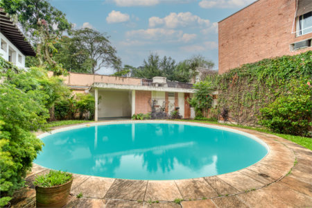 Sobrado à venda com 4 quartos, sendo 2 suítes, em Granja Julieta, São Paulo, SP