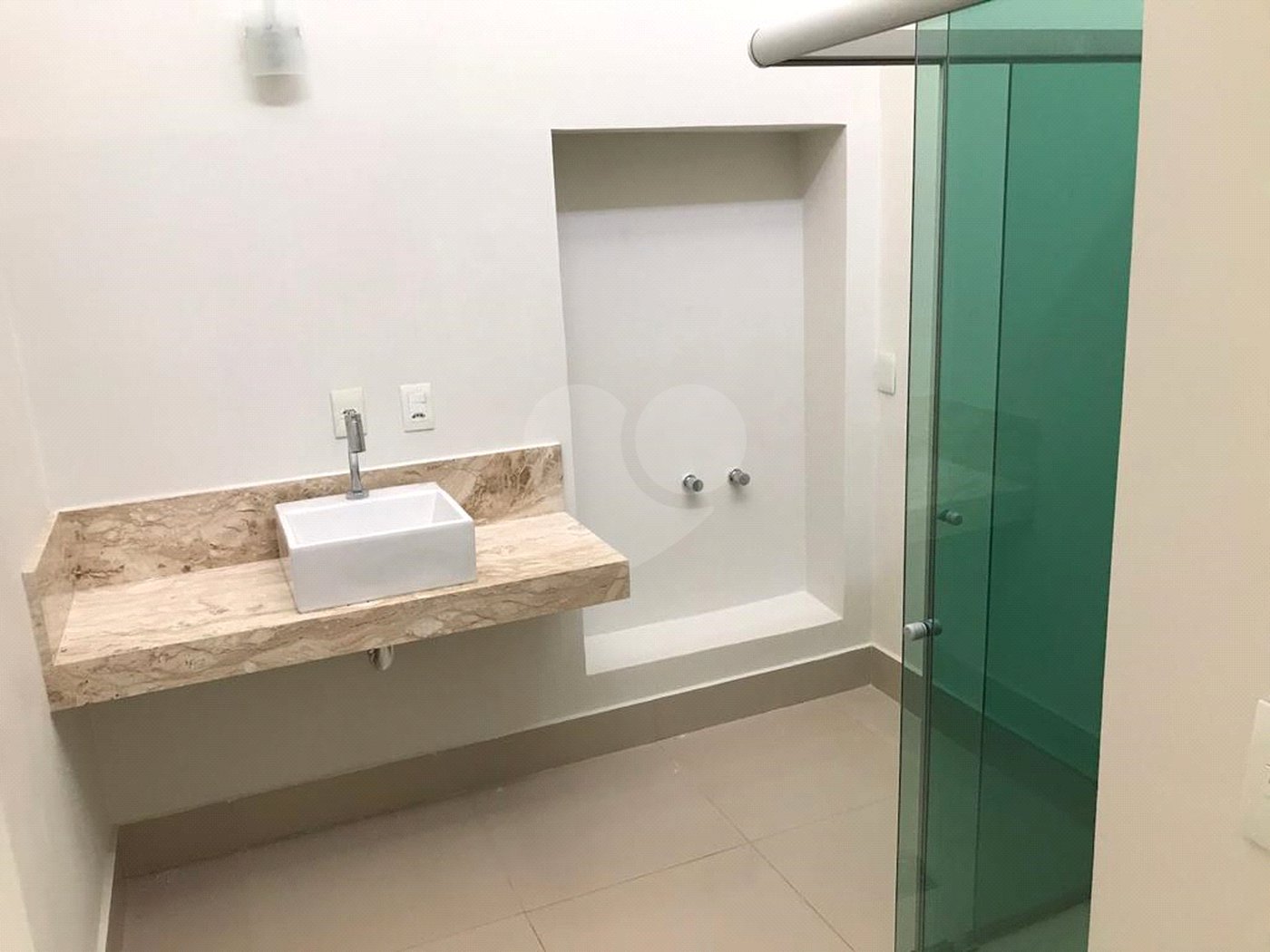 Sobrado à venda com 3 quartos, sendo 1 suíte,  em Jardim Chapadão, Campinas, SP