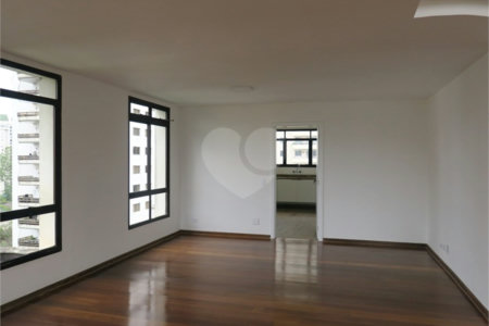 Cobertura à venda com 4 quartos, sendo 2 suítes,  em Vila Suzana, São Paulo, SP