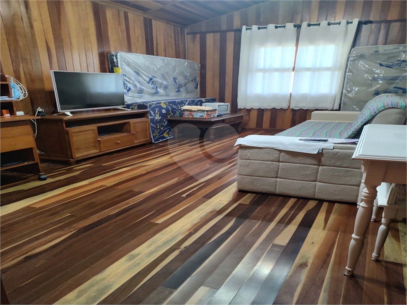 Chácara à venda com 4 quartos, sendo 1 suíte, em Chácaras Fernão Dias, Atibaia, SP