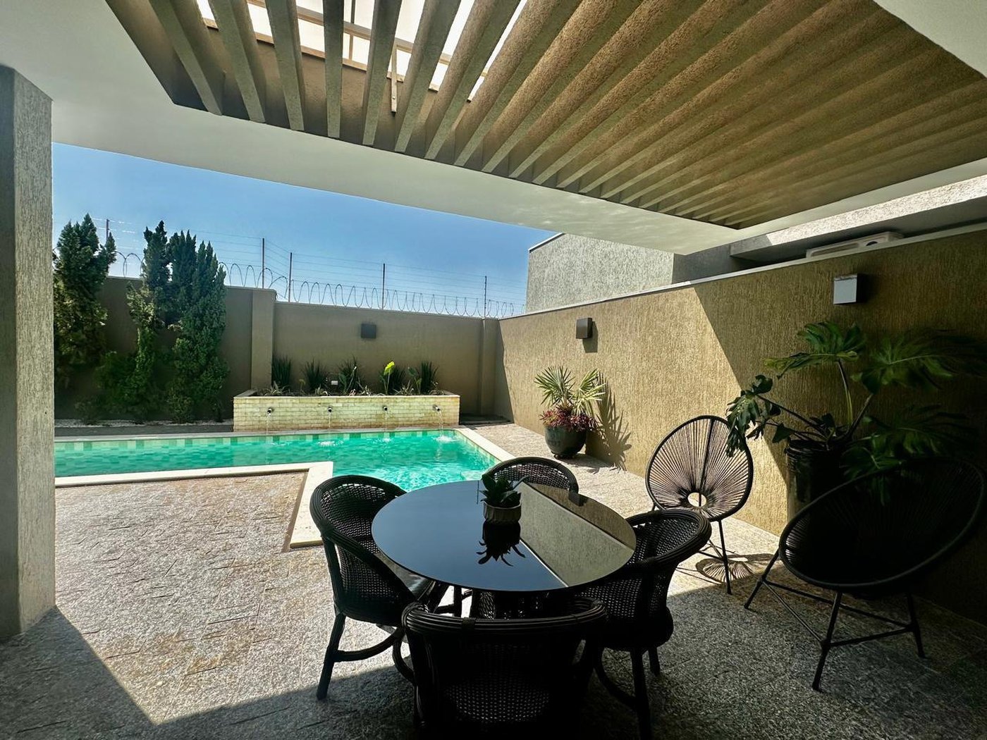Casa de alto padrão à venda com 8 quartos em Condomínio Residencial Portal das Águas, Três Lagoas - MS