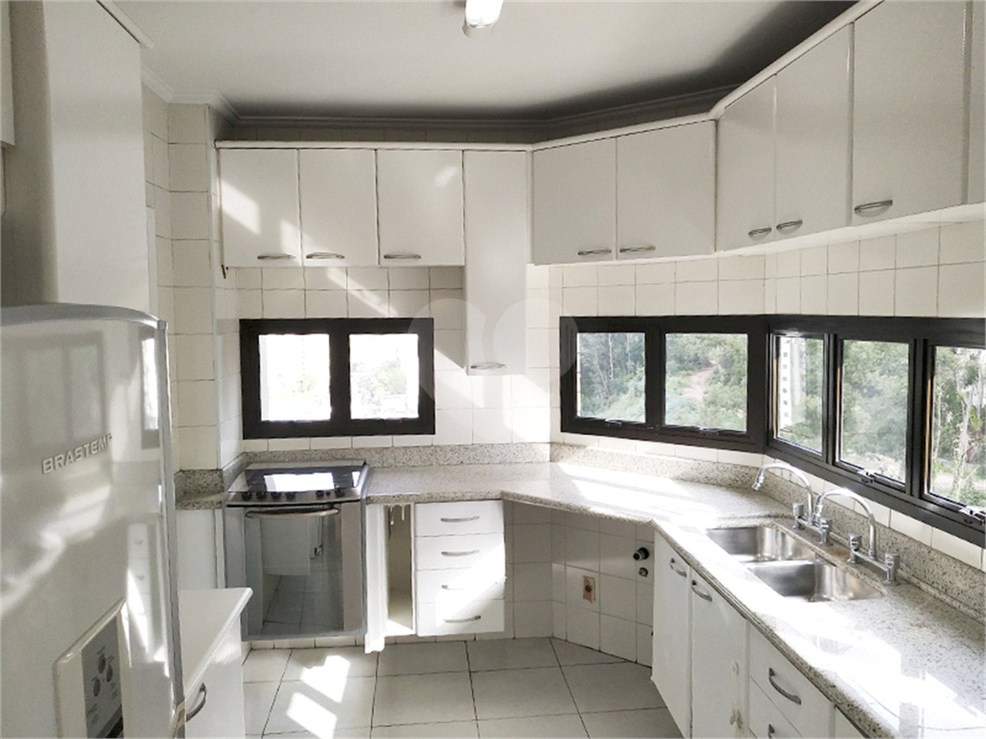 Apartamento à venda com 3 suítes em Morumbi, São Paulo, SP