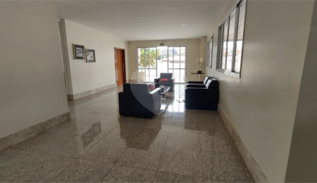 Apartamento à venda com 3 quartos, sendo 1 suíte, no Centro, Araraquara, SP