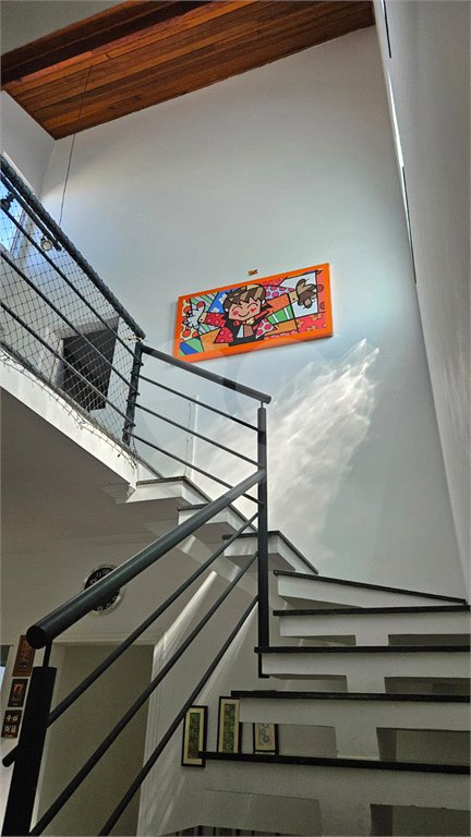 Sobrado à venda com 3 quartos, sendo 1 suíte,  em Residencial Colinas, Mogi das Cruzes, SP