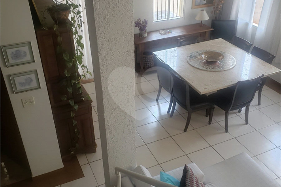 Sobrado à venda com 3 quartos, sendo 1 suíte, em Tremembé, São Paulo, SP