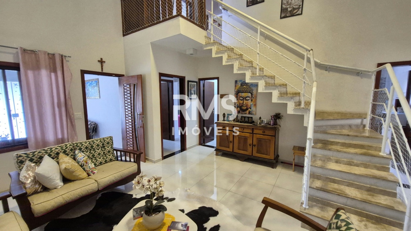 Casa à venda com 3 suítes no condomínio Granja Olga II, Sorocaba - SP