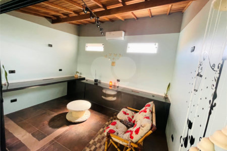 Casa à venda com 2 quartos no condomínio Villa Itália, Vinhedo - SP