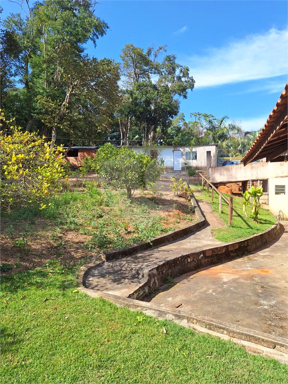 Chácara à venda ou para alugar com 3 quartos, sendo 1 suíte,  em Parque Residencial Itapeti, Mogi das Cruzes, SP