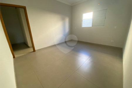 Casa à venda com 3 quartos, sendo 1 suíte, em Ipê, Três Lagoas, MS