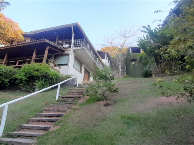 Casa à venda ou para alugar com 4 quartos, sendo 2 suítes,  em Serra da Cantareira, Mairiporã, SP
