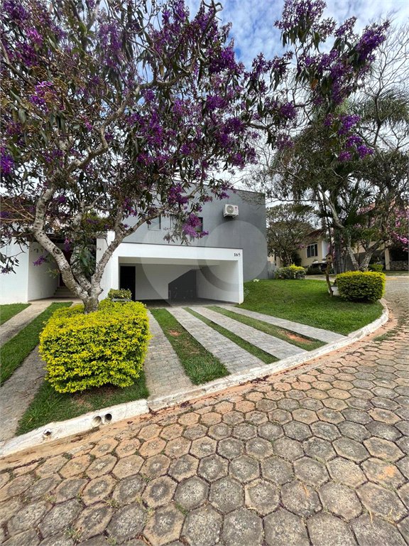 Casa à venda com 4 quartos, sendo 3 suítes, no condomínio Bosque Sâo Francisco, Votorantim - SP