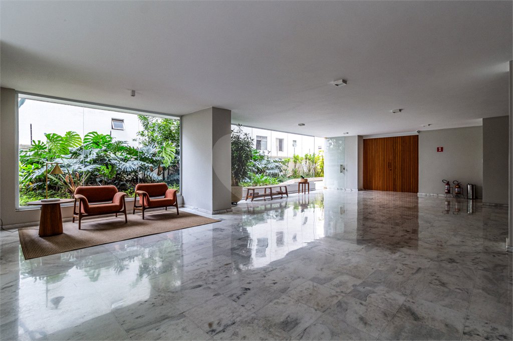 Apartamento à venda ou para alugar com 3 quartos, sendo 1 suíte,  em Itaim Bibi, São Paulo, SP