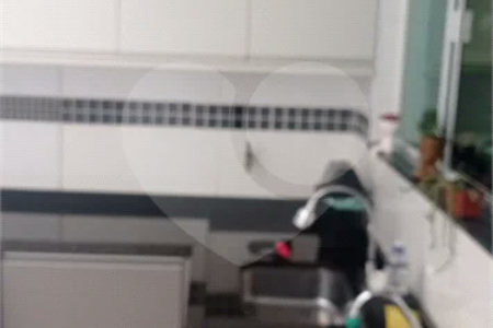 Sobrado à venda com 3 quartos, sendo 1 suíte,  em Vila Gustavo, São Paulo, SP
