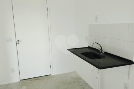 Apartamento à venda com 2 quartos em Parque Vitória, São Paulo, SP